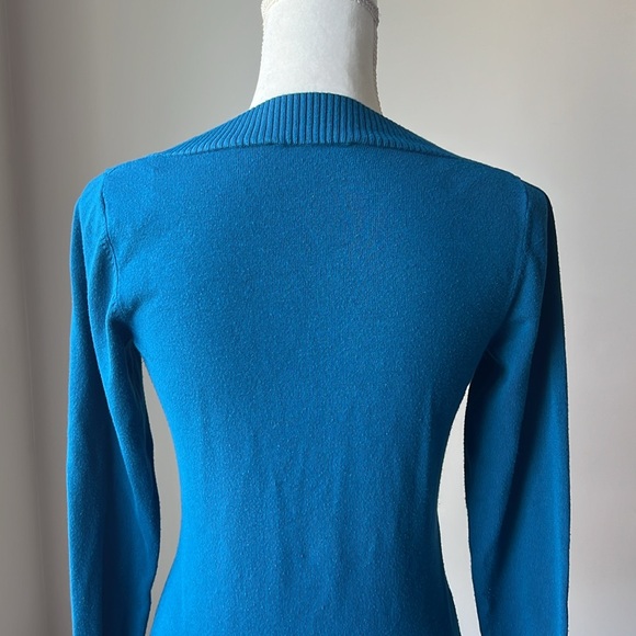 Smart Set V-Neck Sweater - Picture 7 of 11